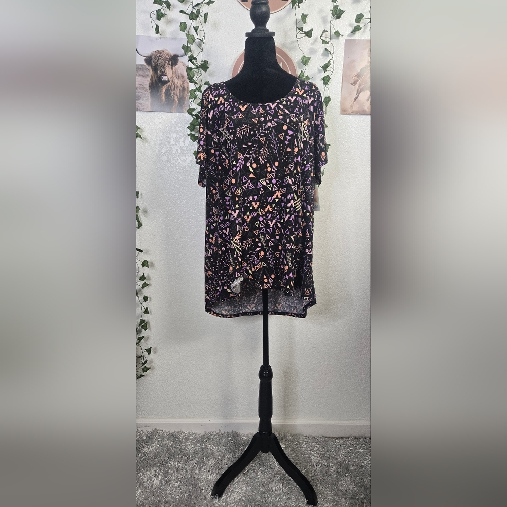 LuLaRoe Purple and Pink Ruffled Short Sleeve Blouse